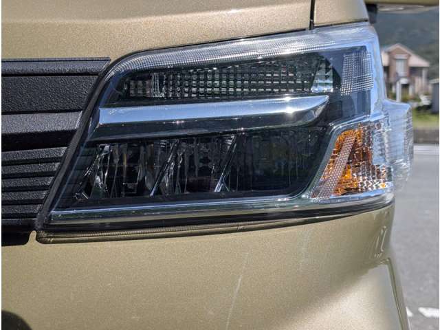 HID・LEDに変更やヘッドライト黄ばみ取り、ライトコーティング等お気軽にご相談ください。