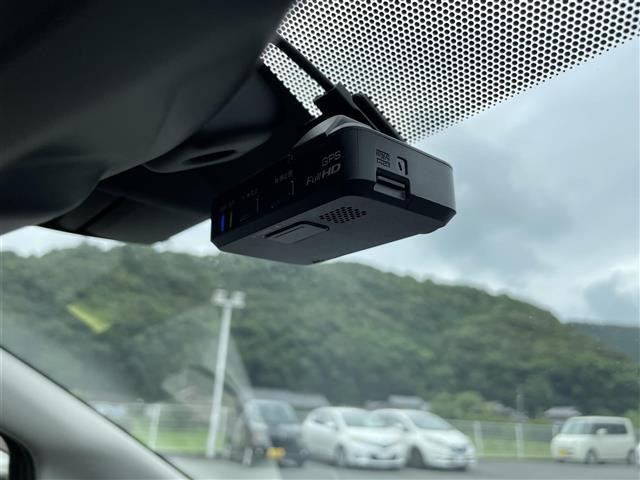 【ETC】搭載車！当店でセットアップが可能ですので、ご納車当日からご使用が可能です！高速道路料金のお支払いが楽々です！