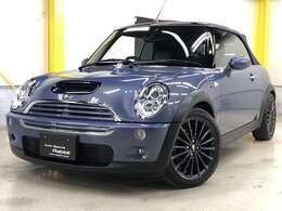 コンバーチブルクーパーSのマニュアルミッション！第一世代ミニがお好きな方に是非乗って頂きたい希少車です☆なかなか出回らないモデルですので是非この機会に手に入れて下さい！