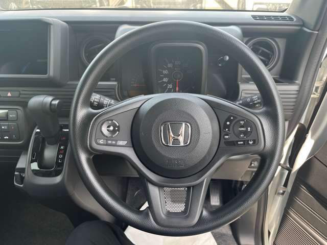 ☆車の保険は買ったところで加入するのがベストです。保険に関しても大手保険代理店をしておりますので安心してお任せください。不慮の事故の際も自社鈑金工場と連携して修理を進めてまいります☆