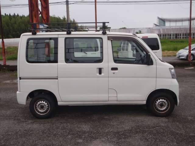 認証工場を併設しております！安心してお乗りいただきたい一心でお車をしっかりチェックしております☆