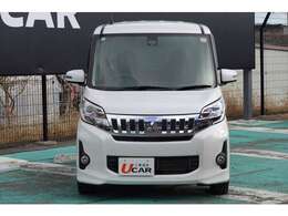 HIDヘッドランプで明るく照らします。フォグランプ付きで安心です。