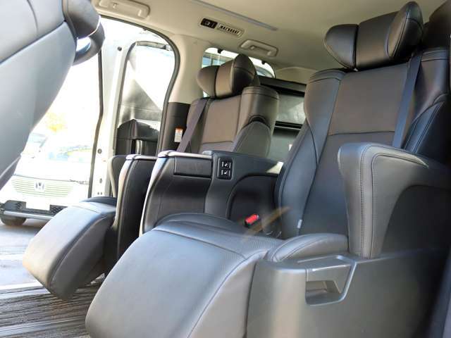 当店の車両は全車走行メーターチェック済です！当たり前ですが、正常な車両のみ展示販売をしております！カーセブンなら初めての車選びでも安心です！