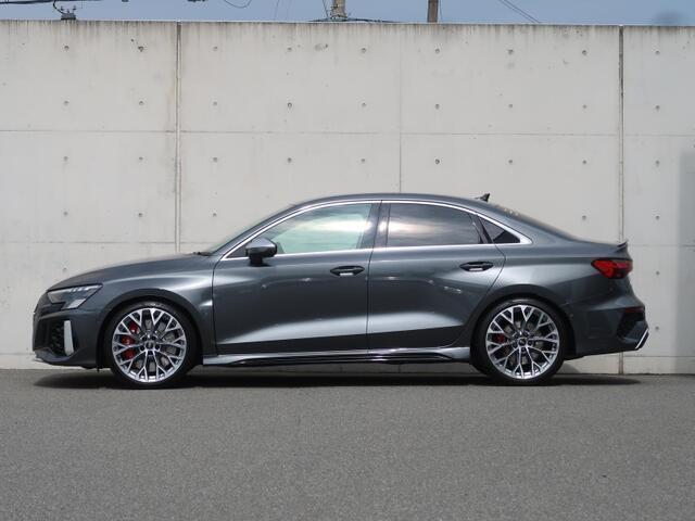 特別低金利オートローン実施中。Audi認定中古車Sローン＝車両本体価格の一部を据え置くことで月々のお支払いを軽減。信頼のAudi認定中古車に買い易さとゆとりをご提供します
