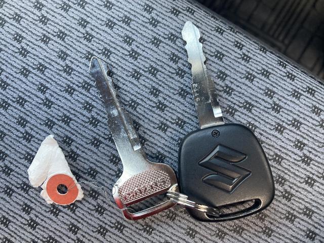 キーレスエントリー付きキーです！予備キーも1本付いてます！