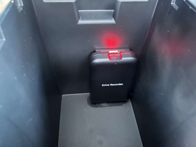 純正ナビ　FSBカメラ　革シート　シートヒーター　ETC ドラレコ