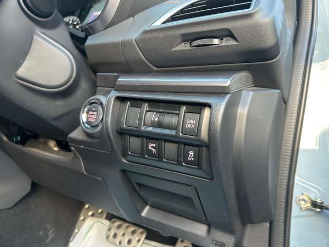 純正ナビ　FSBカメラ　革シート　シートヒーター　ETC ドラレコ