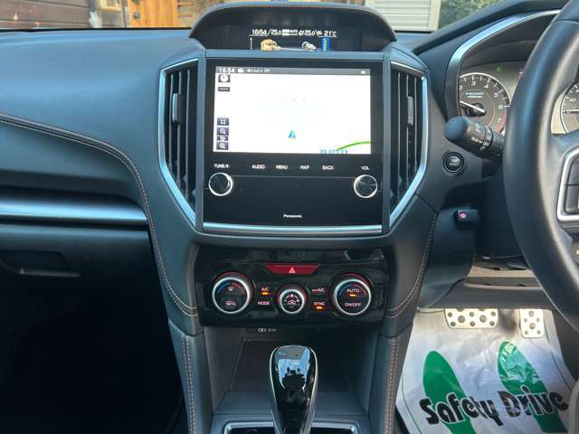 純正ナビ　FSBカメラ　革シート　シートヒーター　ETC ドラレコ