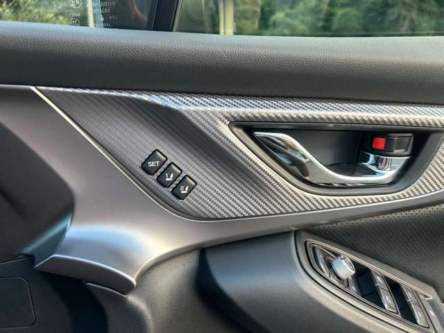 純正ナビ　FSBカメラ　革シート　シートヒーター　ETC ドラレコ