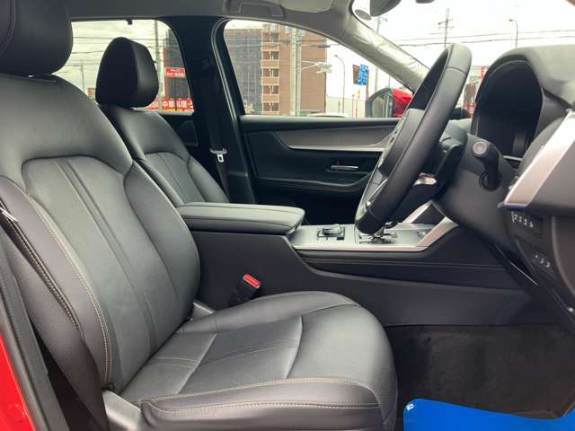 骨盤をサポート・ホールドし、自然に理想的な姿勢をとることが可能です。