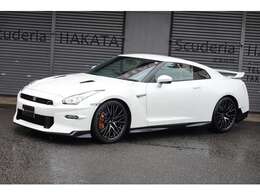 YouTubeのショート動画がございます。稲妻LEDポジショニングライト＆LEDハイパーデイライト・ダクト入りボンネット。