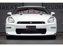 スーパーワイドビームヘッドライト（LEDヘッドライト・LEDポジショニングライト）・LEDハイパーデイライト。