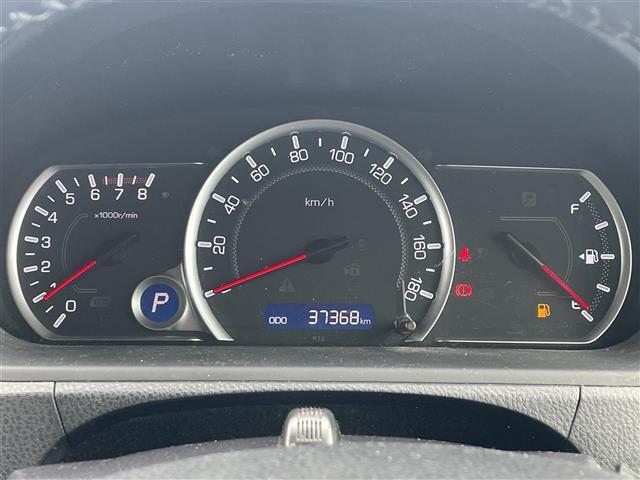【スピードメーター】メーターがシンプルで見やすく運転しやすいですね！