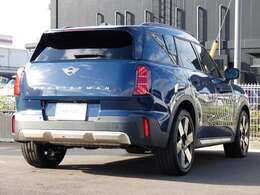 全国の正規ディーラーにてメンテナンスなどが可能な保証付き認定中古車となります！100項目にもおよぶ点検を納車前に行い、ご自宅まで納車（全国納車）いたします！