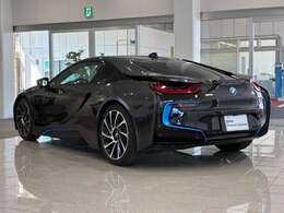 BMWを熟知したメカニックよる100項目の納車前点検☆ドイツ本国と同様の教育・訓練を受けたBMW専門メカニックが100項目にも上るポイントを徹底的にチェックいたします。