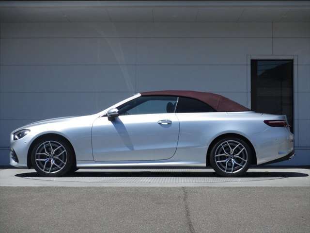 新車登録時から3年間のメーカー保証は名変時に保証継承致しますので、修理・故障等、新オーナー様が引き続きサービスを正規販売店で受けることが可能です。