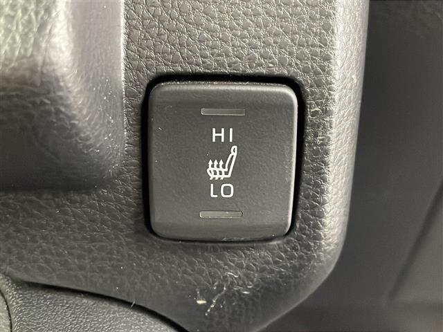 【運転席操作部】快適なドライブを楽しむための機能が装備されています！運転席から触れるので、使いやすいです！除菌プランいれていただくと、さらに清潔で安心していただけます！