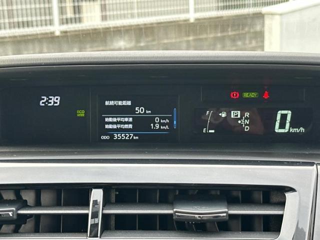 WECARSの展示場では実際に見て、触ってお車をお選びいただけます！知識の豊富な営業スタッフが様々なカーライフをご提案いたします！