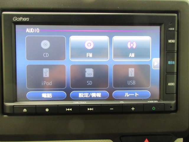ホンダ純正Gathersナビ（VXM-205Ci）を搭載！
