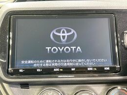 【純正9型ナビ】人気の純正ナビを装備しております。ナビの使いやすさはもちろん、オーディオ機能も充実！キャンプや旅行はもちろん、通勤や買い物など普段のドライブも楽しくなるはず♪