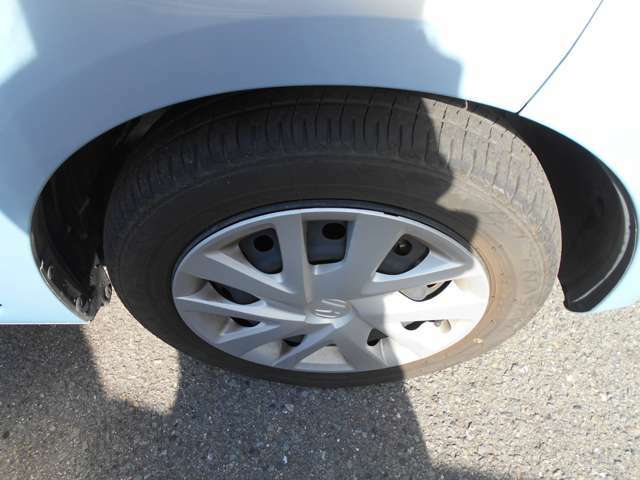 タイヤ溝あります。