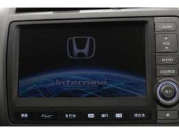 【オーディオ機能】ナビに一体のオーディオは、ワンセグTVの他にDVD/CDプレーヤーを装備♪もちろんFM/AMラジオもお聞きいただけますよ♪