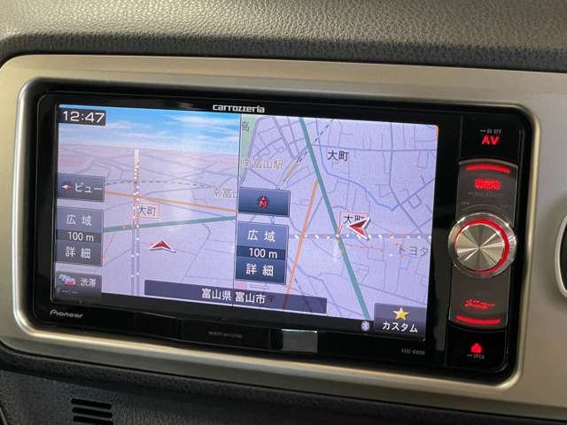 納車前に自社工場にて12ヶ月点検をベースに入念なチェックを行ないます。消耗箇所等がございましたら交換を行いますので、安心してお乗り頂けます。