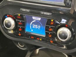 【オートエアコン】一度お好みの温度に設定すれば、車内の温度を検知し風量や温度を自動で調整。暑い…寒い…と何度もスイッチ操作をする必要はありません。快適な車内空間には必須の機能ですね♪