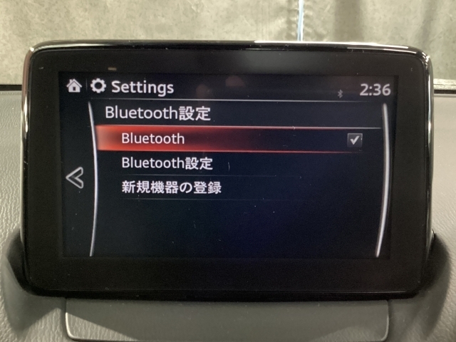 Bluetoothに接続することで、スマートフォンに入っている音楽アプリを車内で楽しめたり、通話が出来ます♪