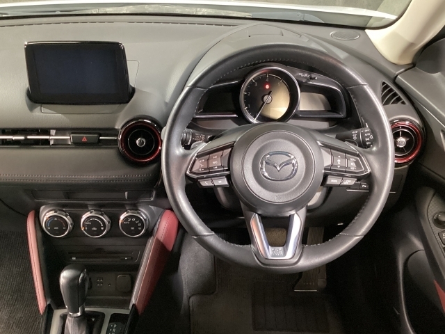 細部まで作り込まれた造形美！毎日でも運転して『人馬一体』を楽しみたくなります。是非、クルマに触れてその質感を味わってください。