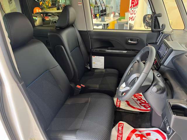 運転者にとっては日々使用することとなる運転席です。運転席が快適だと運転に集中することができますね。