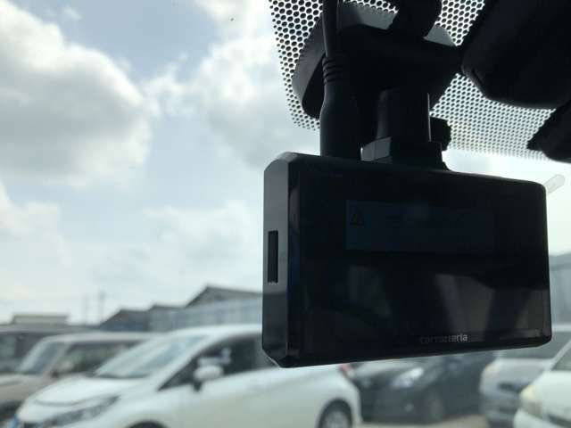 SDカードが無い為、動作不明