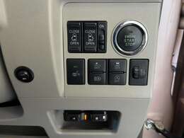 両側電動スライドドア！