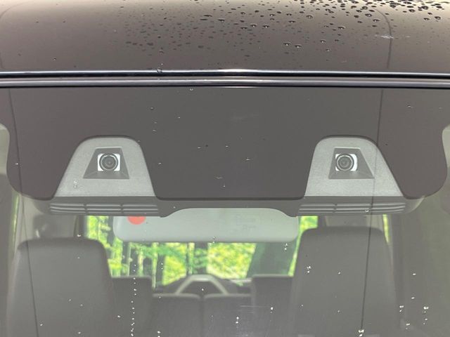 【スズキ　セーフティサポート】走行中に前方の車両等を認識し、衝突しそうな時は警報とブレーキで衝突回避と被害軽減をアシスト。より安全にドライブをお楽しみいただけます。