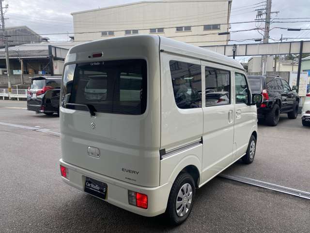 お車の詳細な状態や追加画像ご依頼、また直接お電話でも状態のご説明も行っております。お気軽にお問い合わせください。Car　Studio・・・5　　TEL　072-866-0550（毎週水曜日定休）