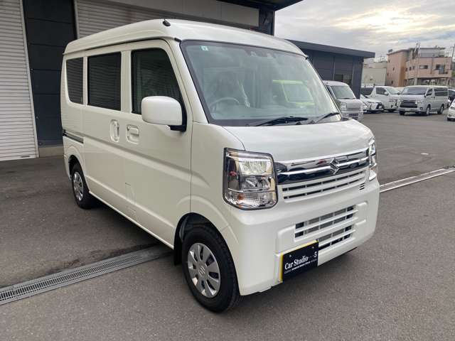 当店では、納車前整備にて、エンジンオイル等必要な消耗部品はすべて交換してから、ご納車させて頂いております！なので、ご納車後も、ご安心してお乗り頂けます！