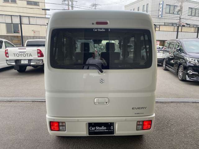 今お乗りの愛車も買取・下取り致します。査定もお気軽にお申し付けください！大切な愛車、当店スタッフが精一杯の価格でお応えします！