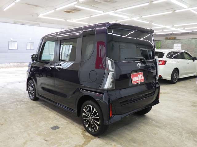 オートエムワンには多数車種様々な在庫がございます。きっとお気に入りの1台に出会えるはずです！