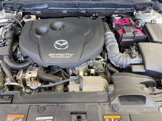 親切・丁寧な専門メカニックスタッフが応対！・車検・点検整備・事故等の修理などアフターサービスも安心。お車のカスタマイズもネクステージのサービススタッフまでご相談ください！