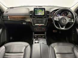 弊社ではグループ店に【メルセデス・ベンツ】正規ディーラーを運営しておりますのでお客様に安心を提供いたします。