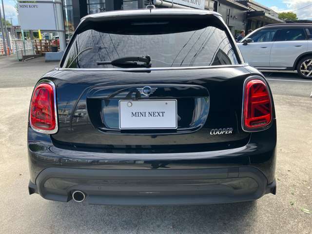 MINI正規ディーラー取り扱い　MINI認定中古車　MINI　NEXT甲府　お車の詳細や展示状況は055-236-3252もしくはフリーダイヤル0078-6002-322544までお気軽にお問合せ下さい。http://www.kofu.mini.jp/dealer/kofu/