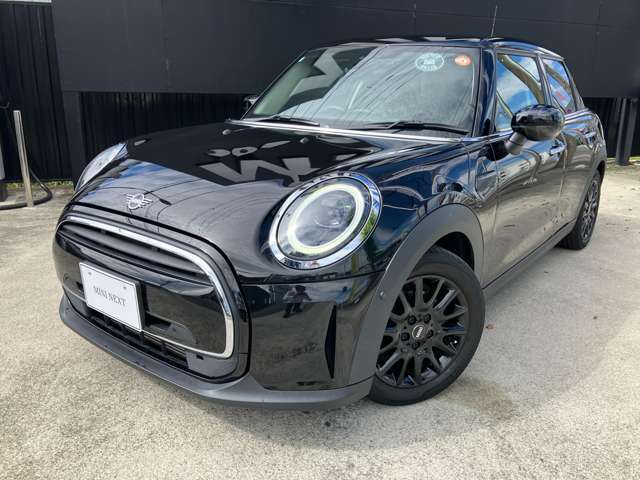 MINI正規ディーラー取り扱い　MINI認定中古車　MINI　NEXT甲府　お車の詳細や展示状況は055-236-3252もしくはフリーダイヤル0078-6002-322544までお気軽にお問合せ下さい。http://www.kofu.mini.jp/dealer/kofu/