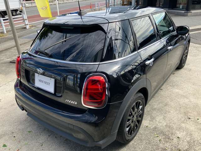 MINI正規ディーラー取り扱い　MINI認定中古車　MINI　NEXT甲府　お車の詳細や展示状況は055-236-3252もしくはフリーダイヤル0078-6002-322544までお気軽にお問合せ下さい。http://www.kofu.mini.jp/dealer/kofu/