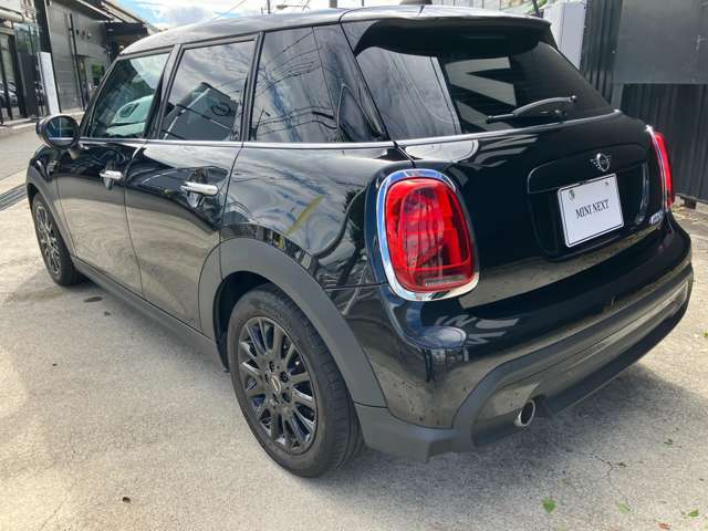 MINI正規ディーラー取り扱い　MINI認定中古車　MINI　NEXT甲府　お車の詳細や展示状況は055-236-3252もしくはフリーダイヤル0078-6002-322544までお気軽にお問合せ下さい。http://www.kofu.mini.jp/dealer/kofu/