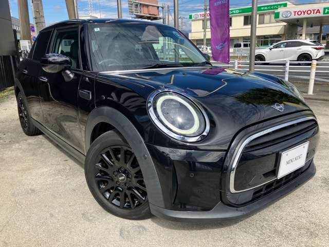 MINI正規ディーラー取り扱い　MINI認定中古車　MINI　NEXT甲府　お車の詳細や展示状況は055-236-3252もしくはフリーダイヤル0078-6002-322544までお気軽にお問合せ下さい。http://www.kofu.mini.jp/dealer/kofu/