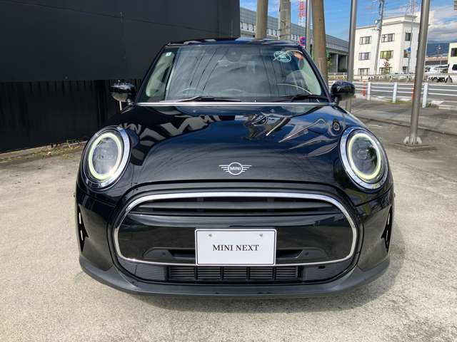 MINI正規ディーラー取り扱い　MINI認定中古車　MINI　NEXT甲府　お車の詳細や展示状況は055-236-3252もしくはフリーダイヤル0078-6002-322544までお気軽にお問合せ下さい。http://www.kofu.mini.jp/dealer/kofu/