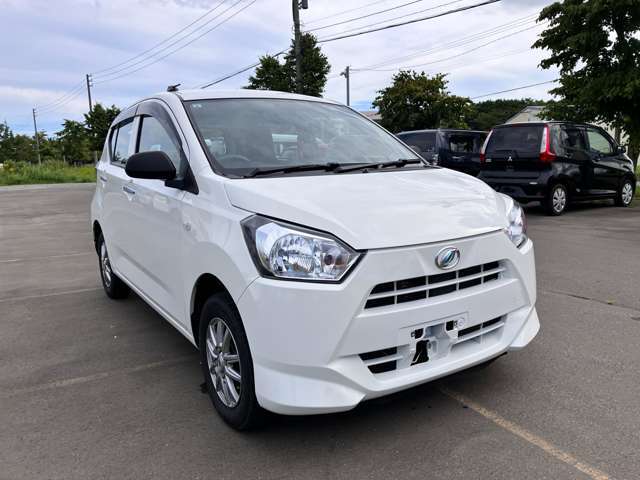 スズキ・ダイハツのサブディーラーとして全国販売優秀の実績！オールメーカーの軽未使用車・中古車はもちろんのこと、コンパクトカー・エコカーなどの普通車も豊富に在庫を取り揃えています！