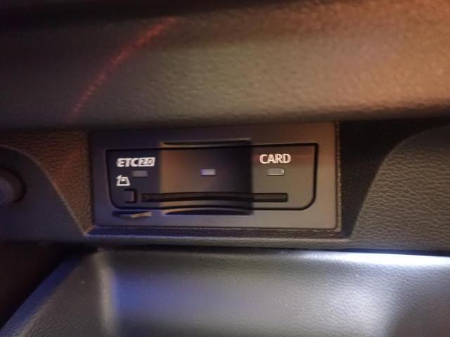 グローブBOX内にビルトインタイプETC(DSRC)を装備！！