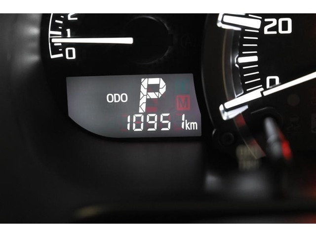 走行距離：10，951km（撮影時）　　ご来店時や納車時には展示の移動や整備などで、若干 距離が進んでいる場合がございます。