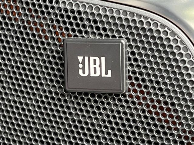 【JBLサウンドシステム付き純正ナビ】充実のナビ機能はもちろん、高度なチューニング能力が搭載されており、高音質な音楽をお楽しみいただけます♪